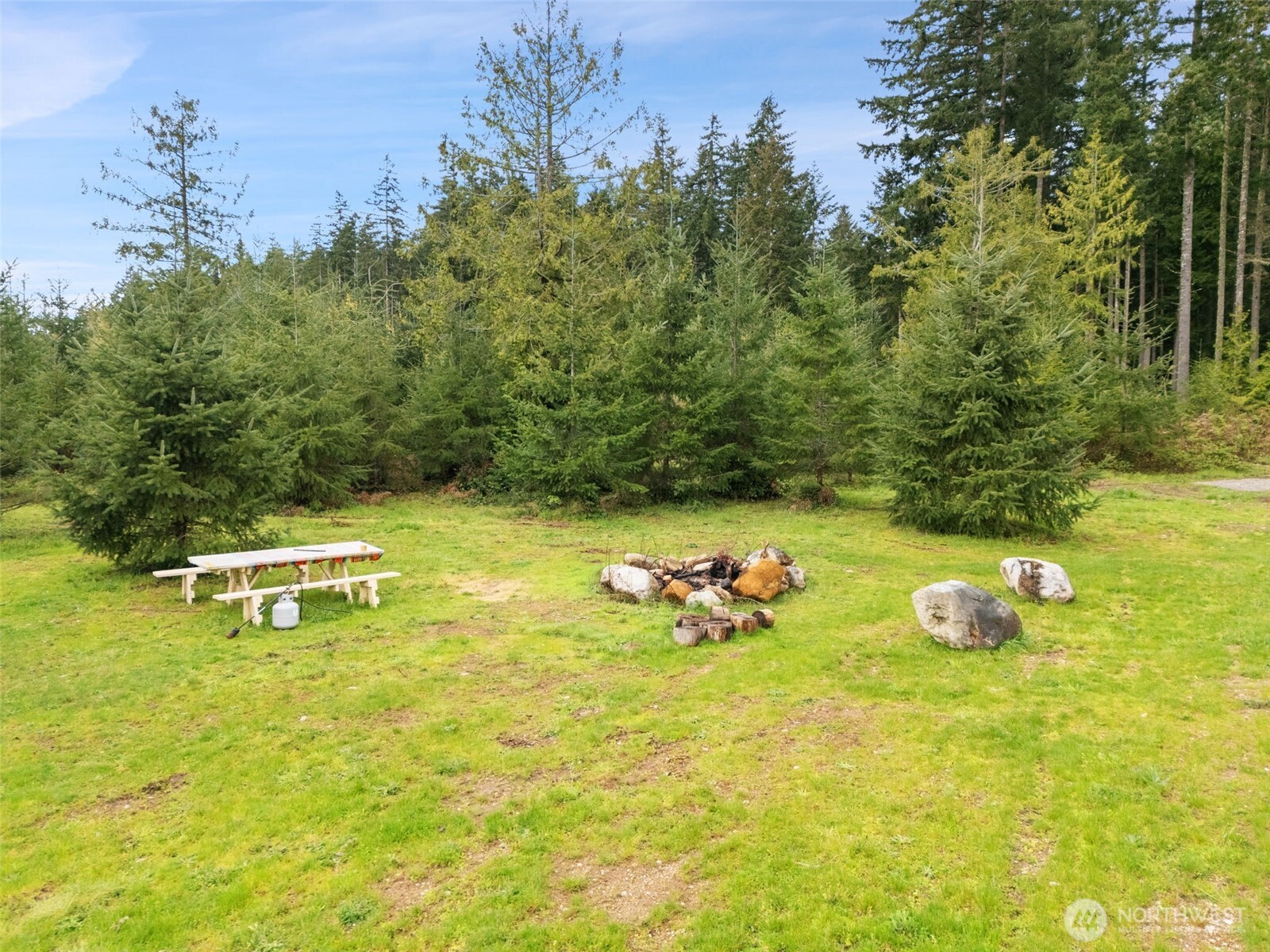 437 Nw Equestrian Drive Property Photo 34