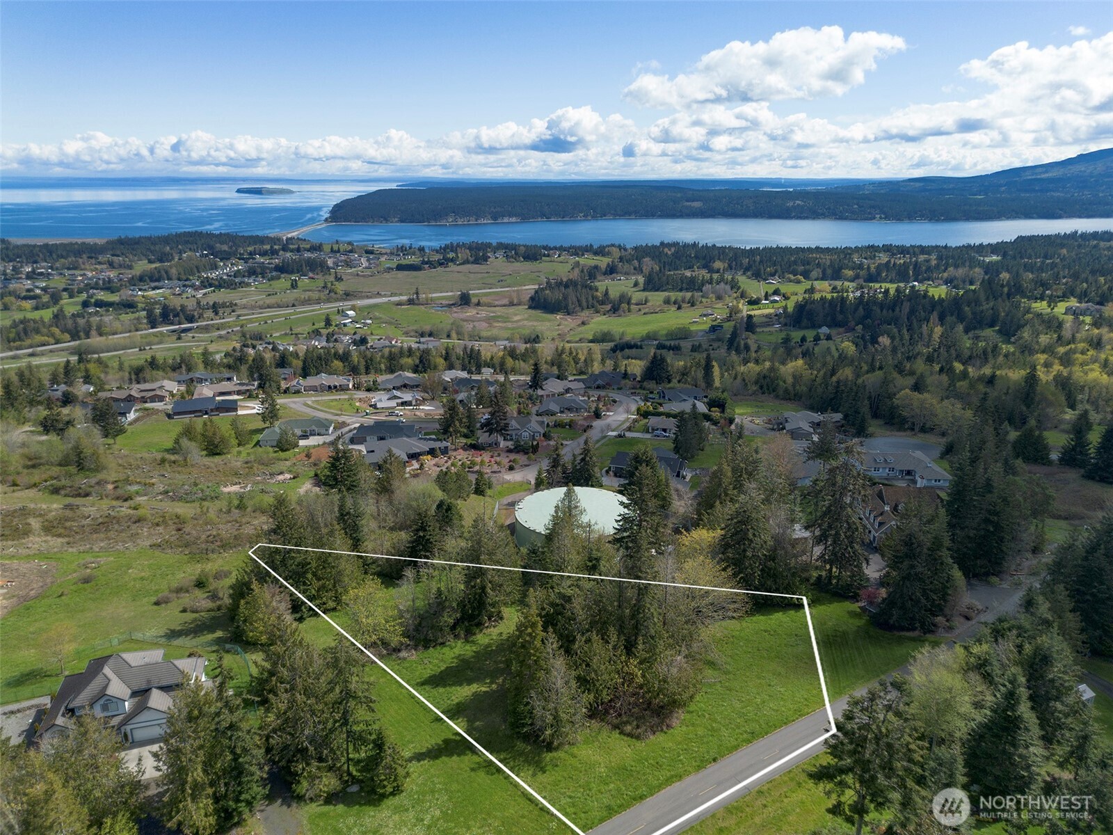 9999 Elks Pass Road Property Photo 3