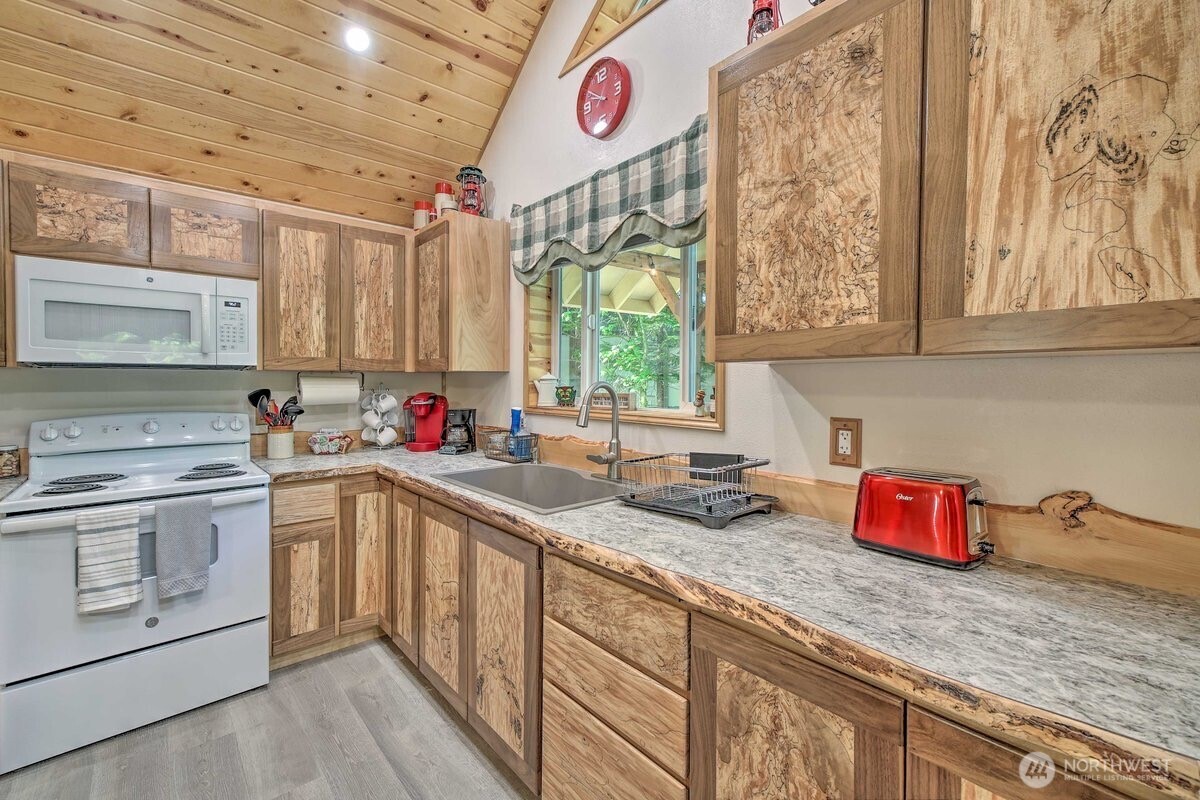124 Aspen Lane Property Photo 15