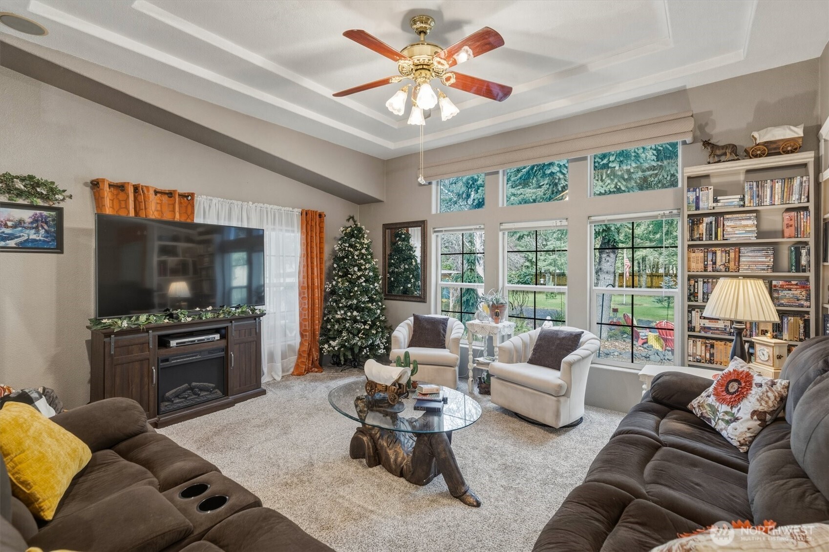 138 Twin Peaks Road Property Photo 4