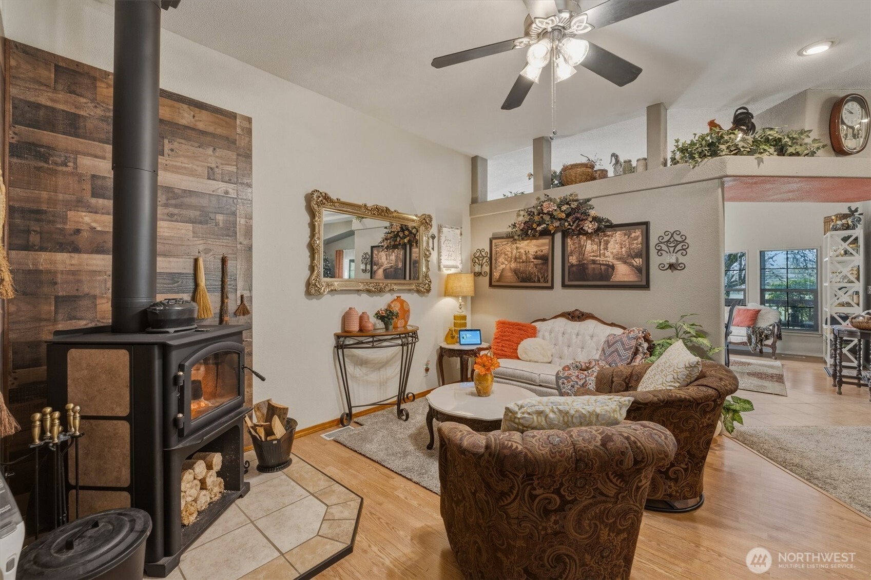 138 Twin Peaks Road Property Photo 14