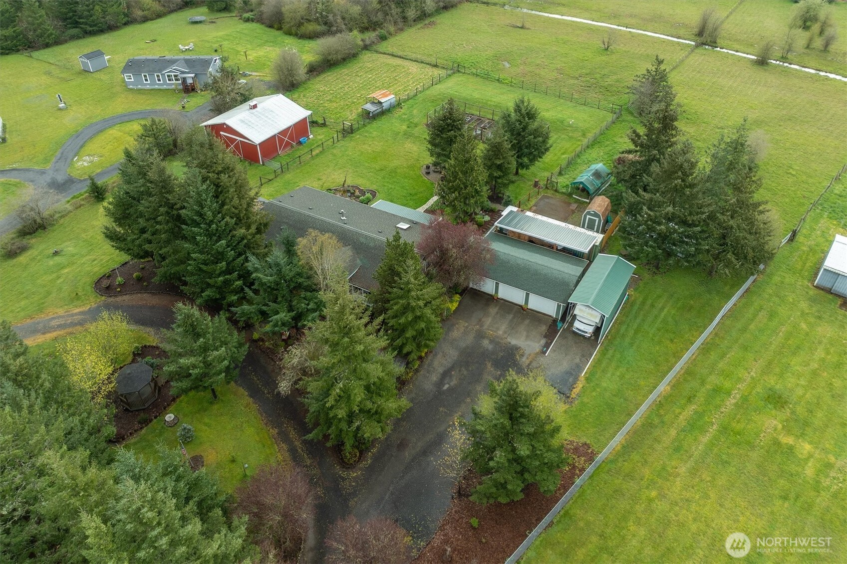 138 Twin Peaks Road Property Photo 39