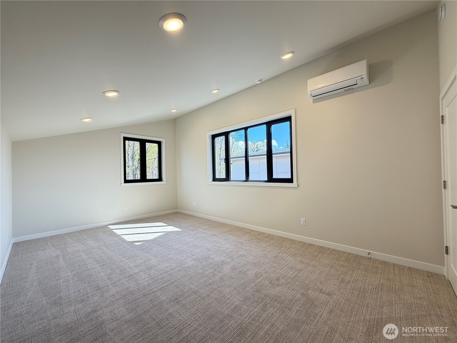 4312 Creston Way Property Photo 22