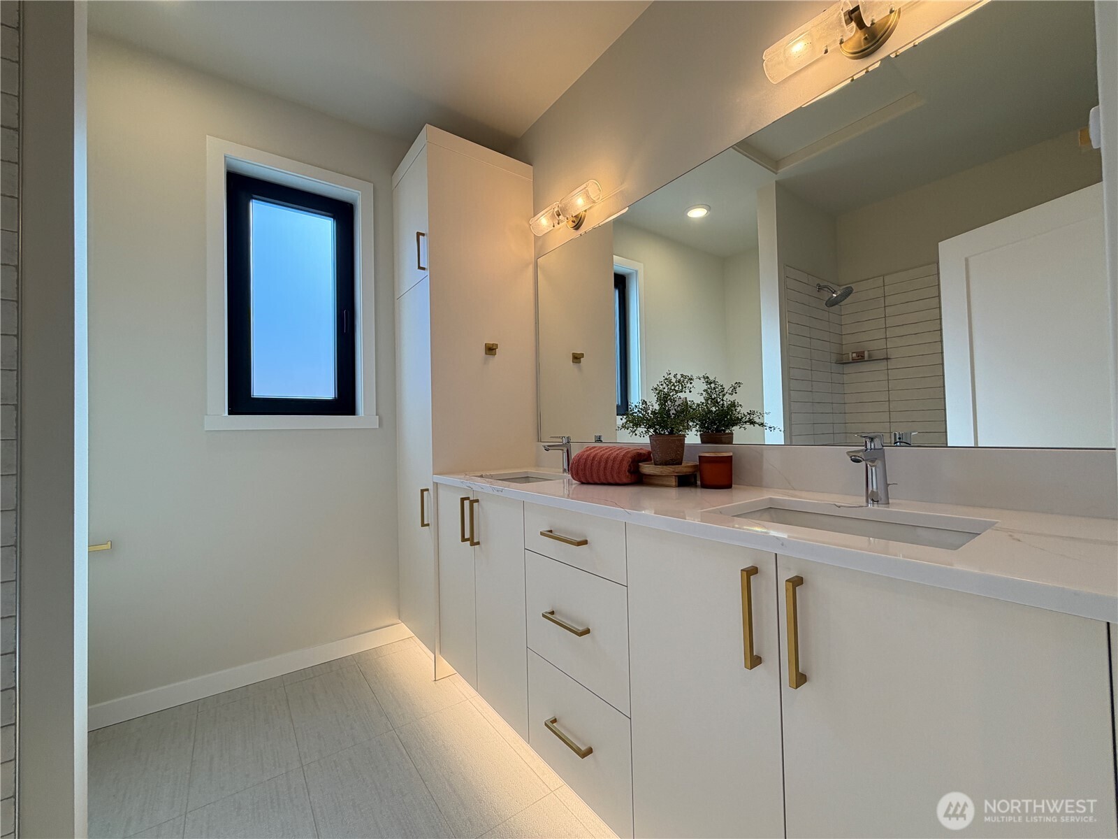 4312 Creston Way Property Photo 24