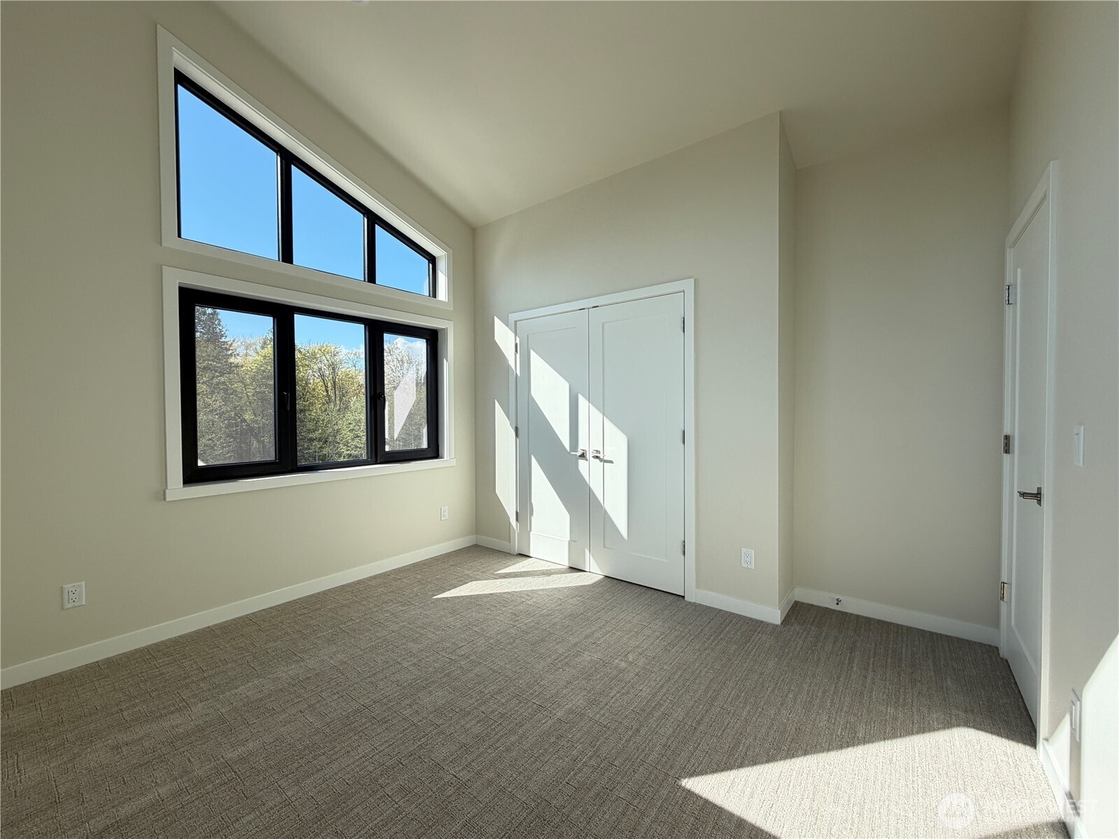4312 Creston Way Property Photo 25
