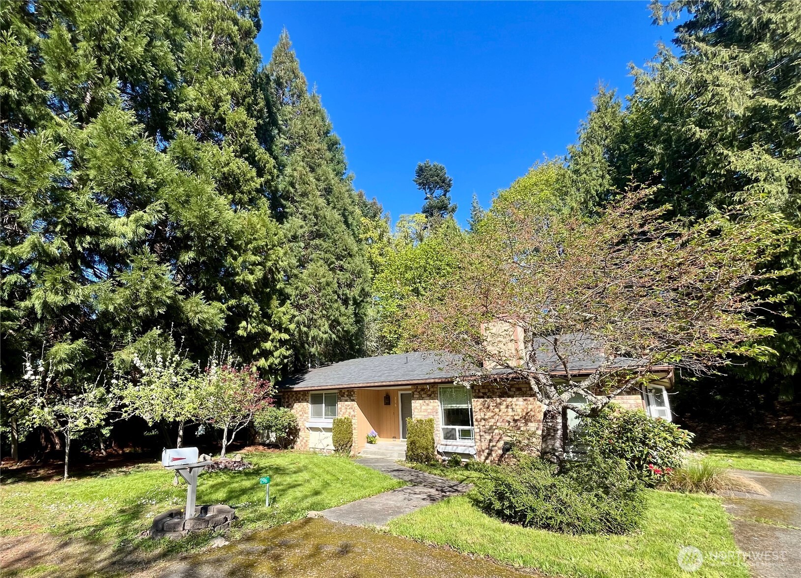 296 Dungeness Meadows Property Photo 2