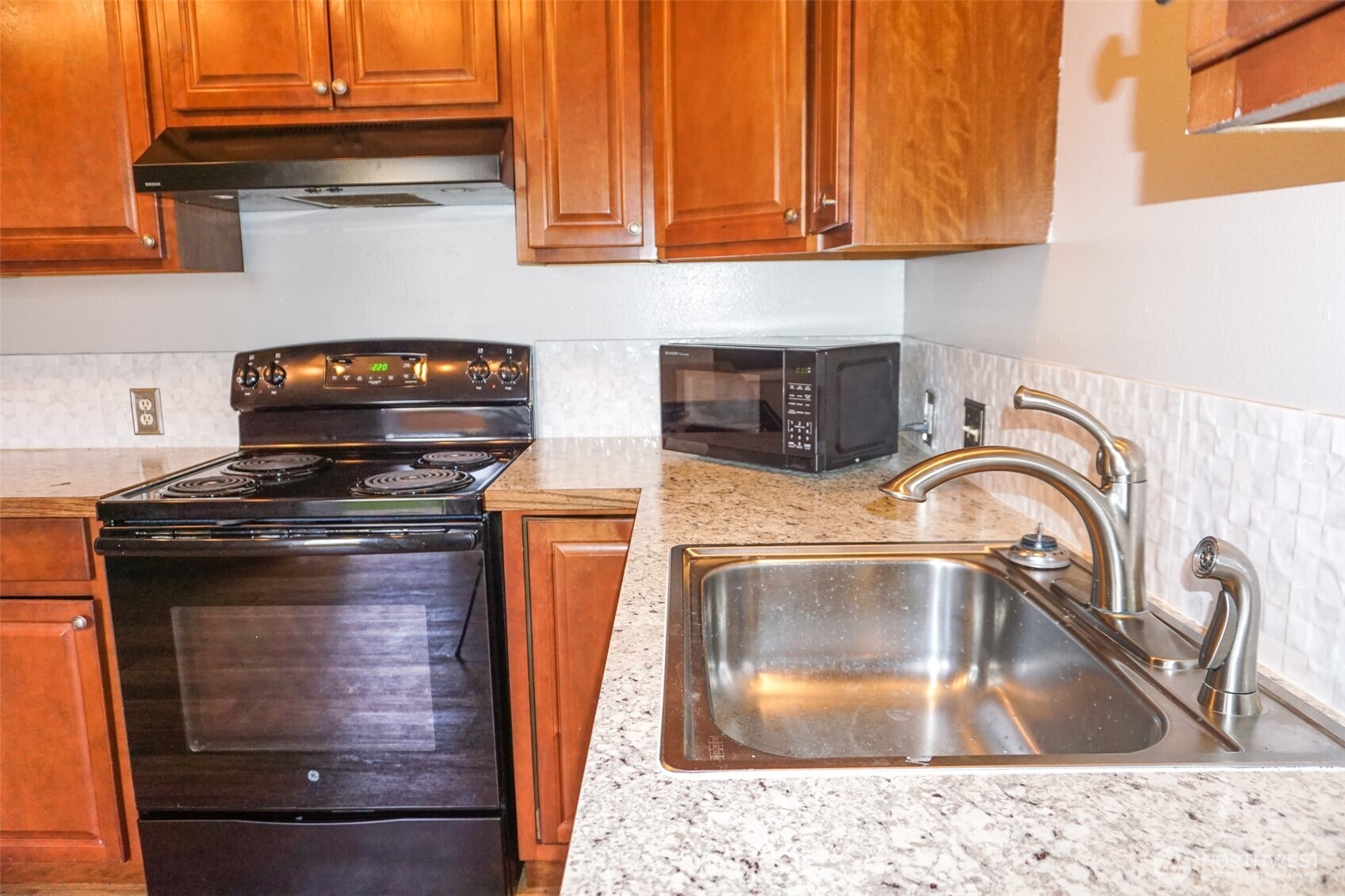 2001 11th Street Property Photo 4