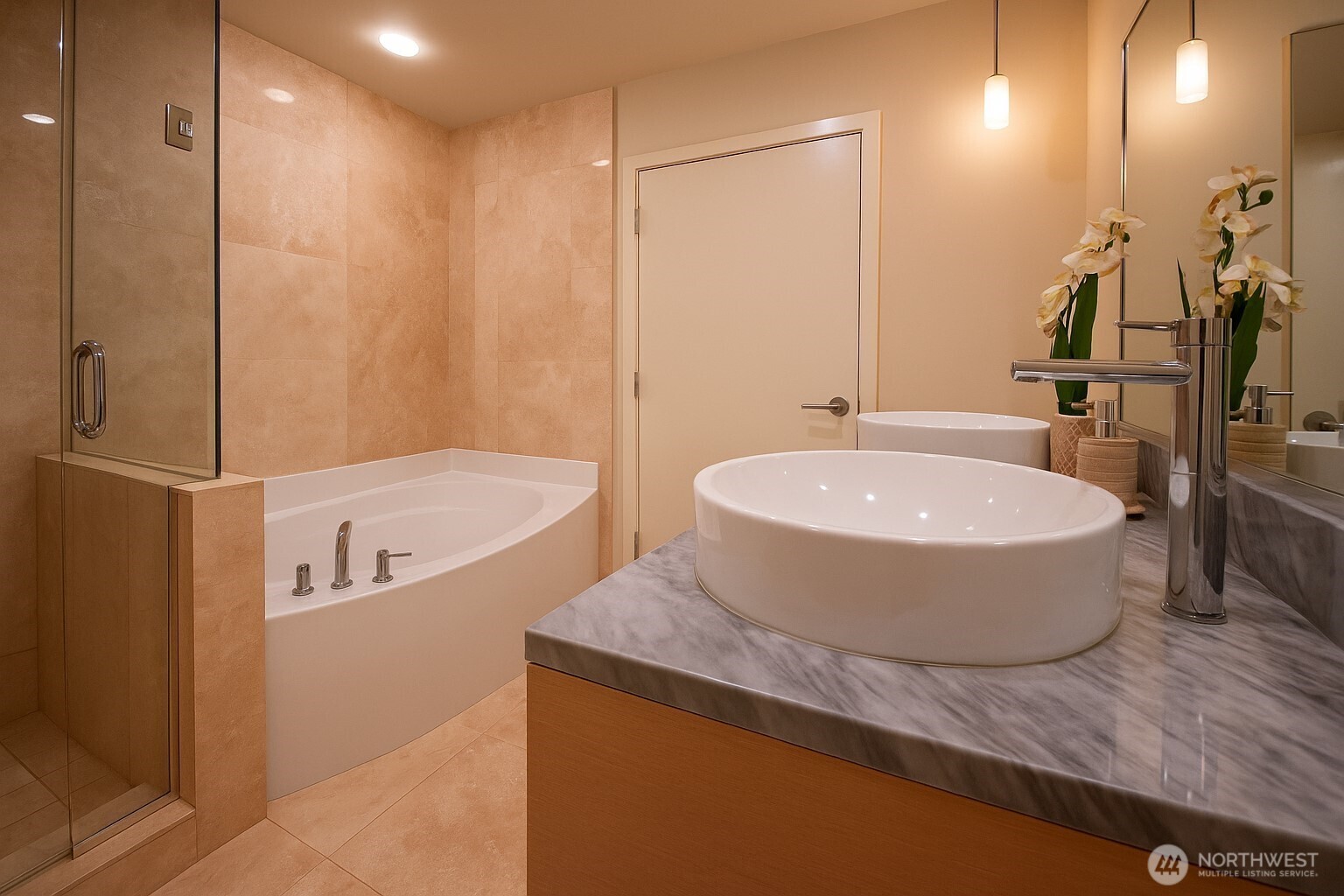 737 Olive Way 2908 Property Photo 16