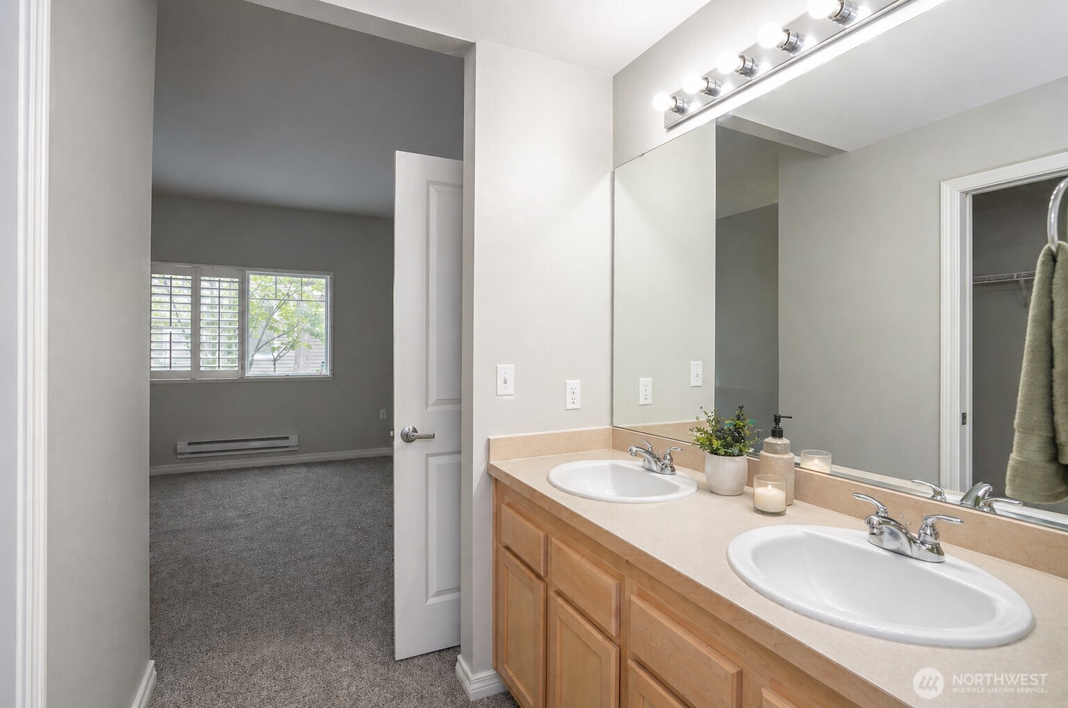 1207 63rd Street F-14 Property Photo 12