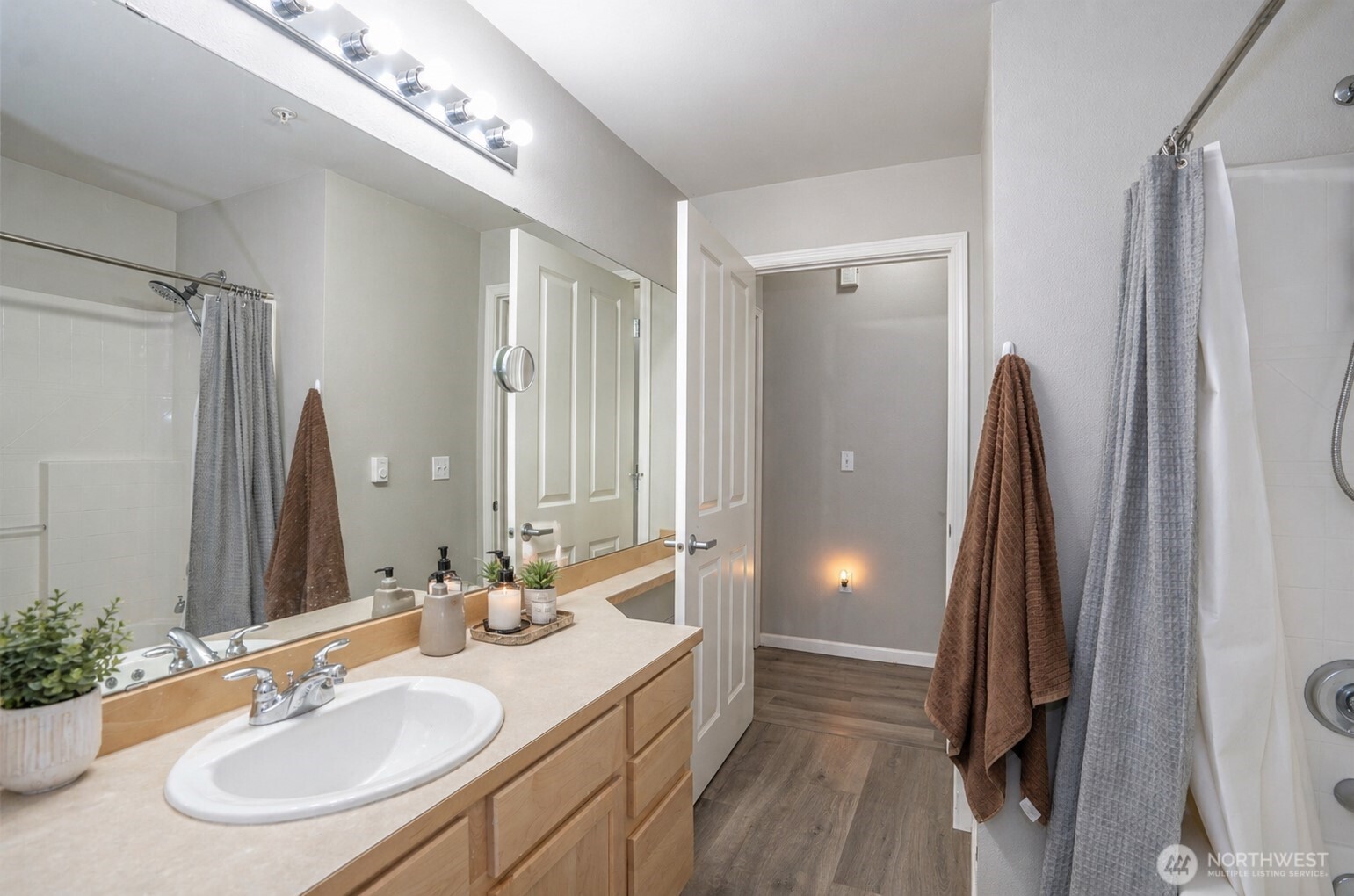 1207 63rd Street F-14 Property Photo 18