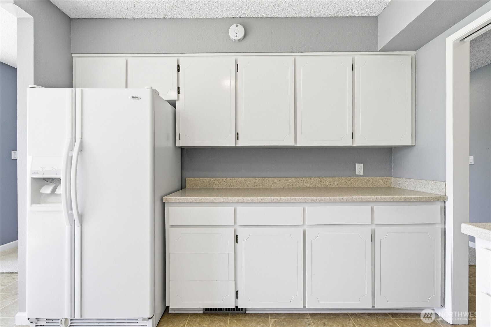 2100 Plaza Way 103 Property Photo 5