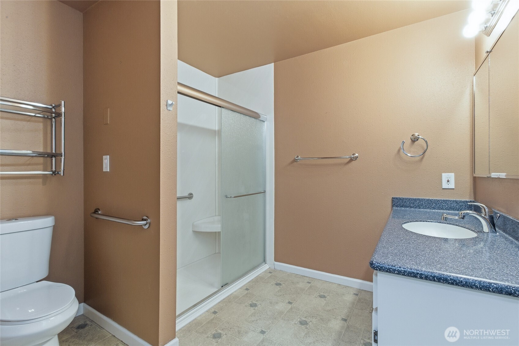 2100 Plaza Way 103 Property Photo 22