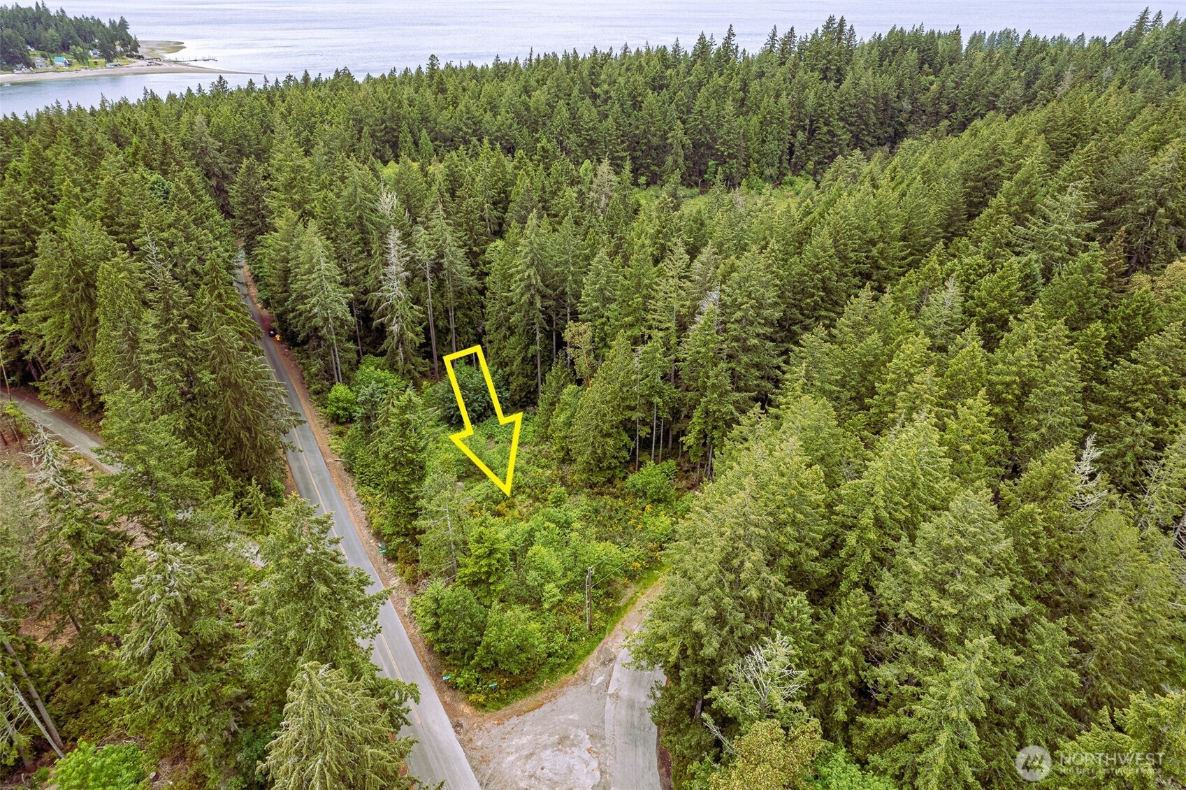 811 Herron Road Property Photo 4