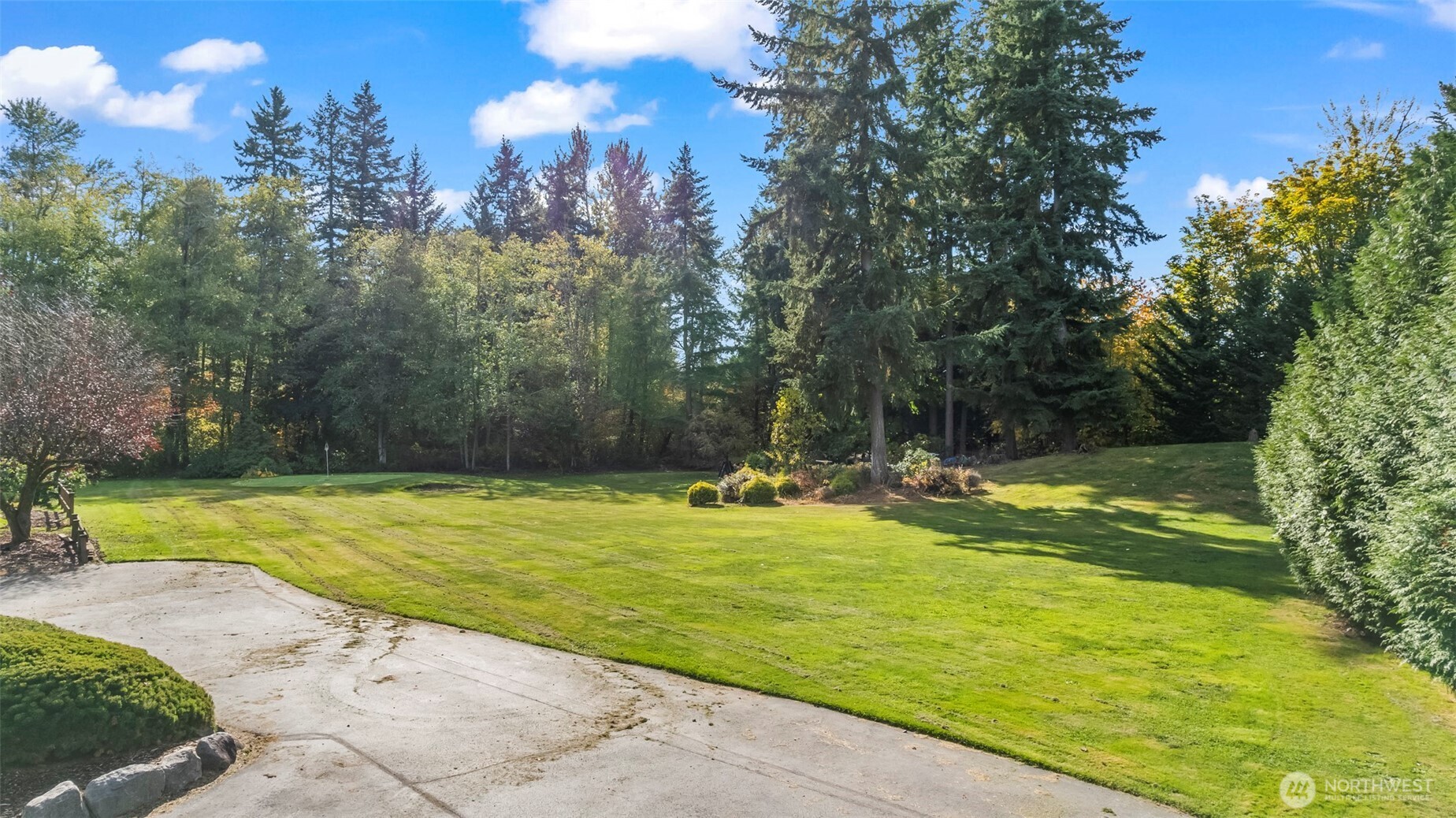 13724 96th Avenue Property Photo 3