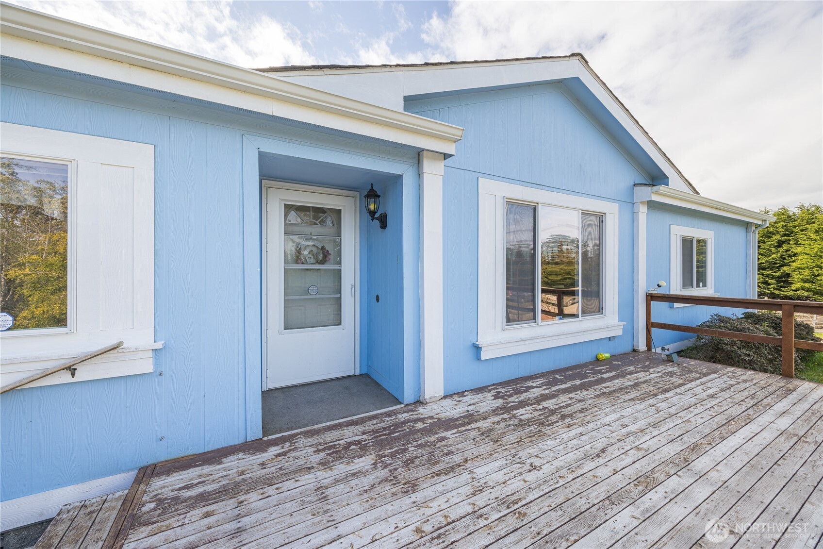 122 Derrick Road Property Photo 4
