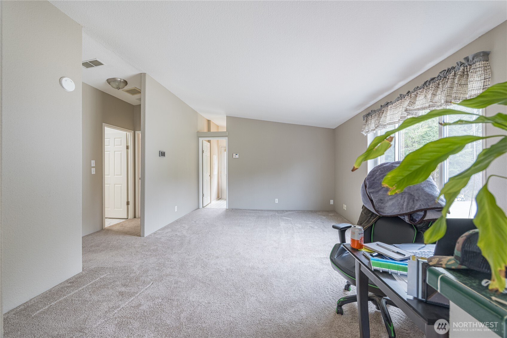 122 Derrick Road Property Photo 17