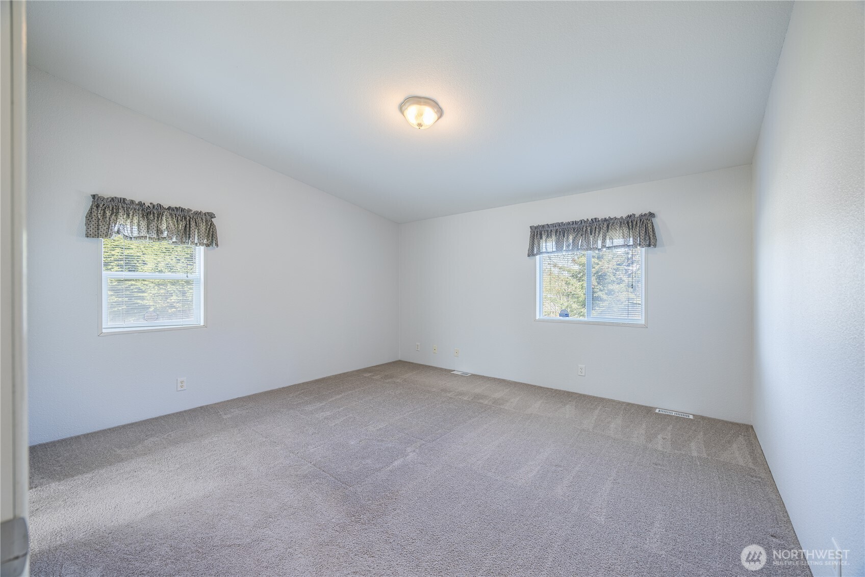 122 Derrick Road Property Photo 20