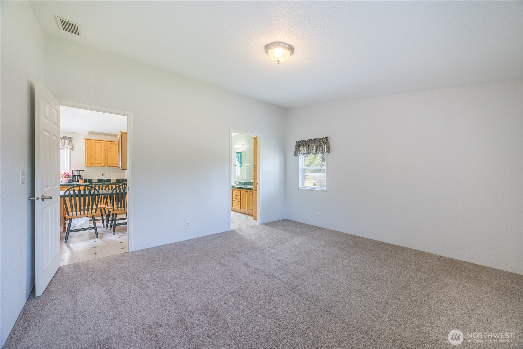 122 Derrick Road Property Photo 21