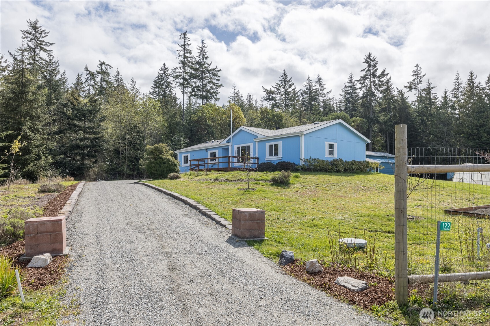 122 Derrick Road Property Photo 40