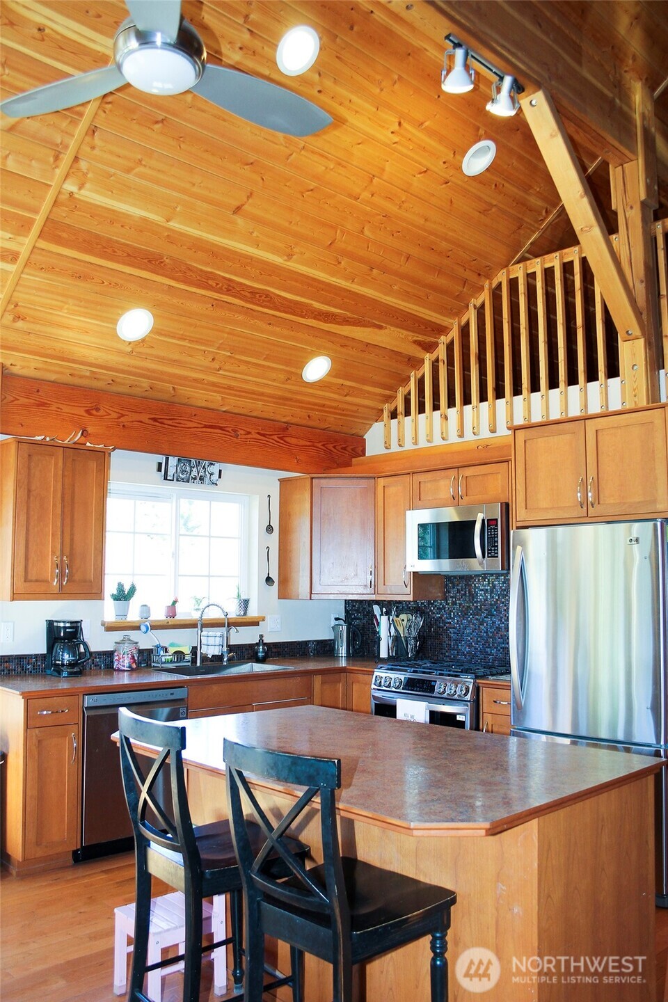 299 Vulcan Mountain Road Property Photo 4