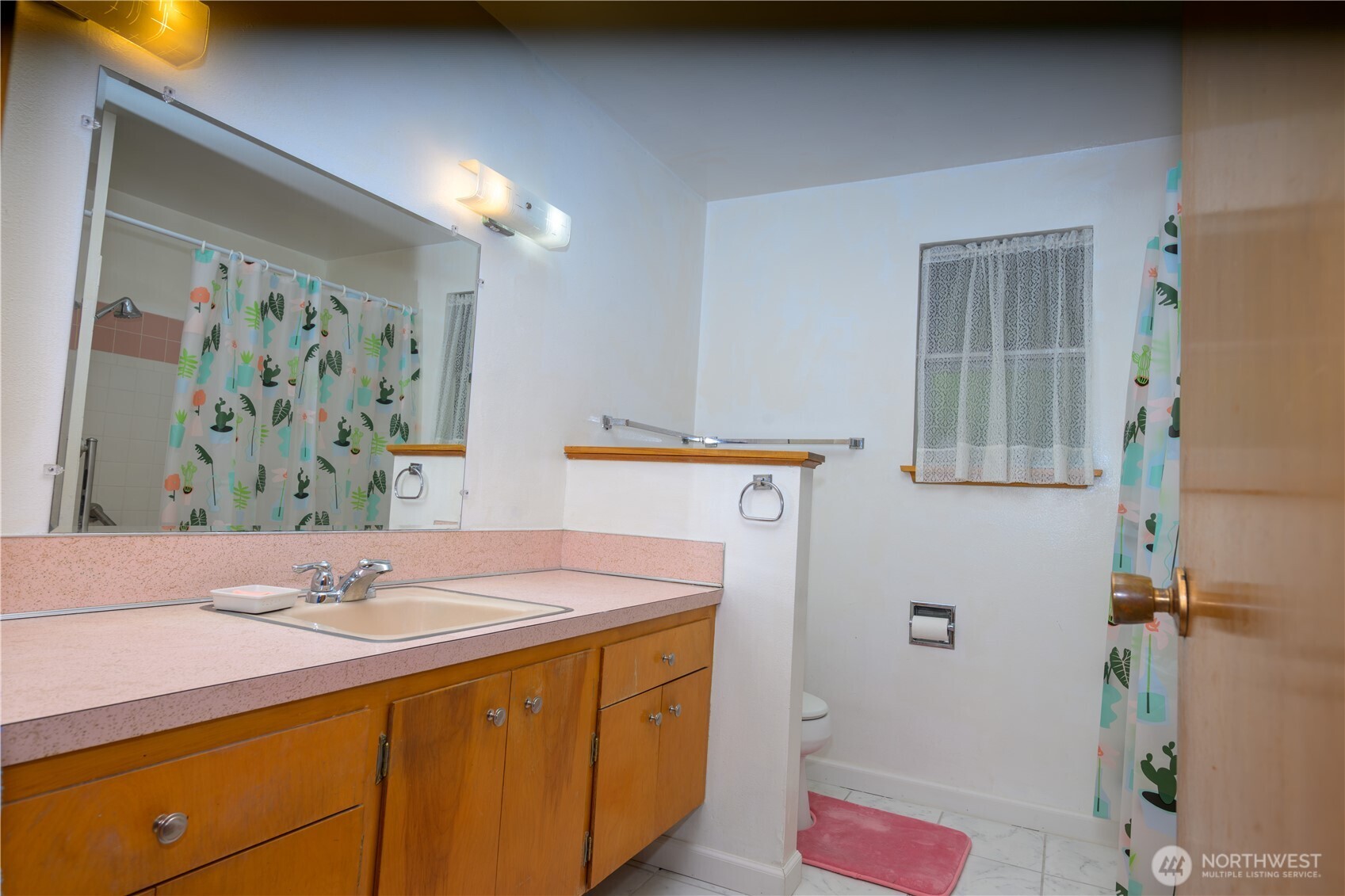5304 108th Street Property Photo 8
