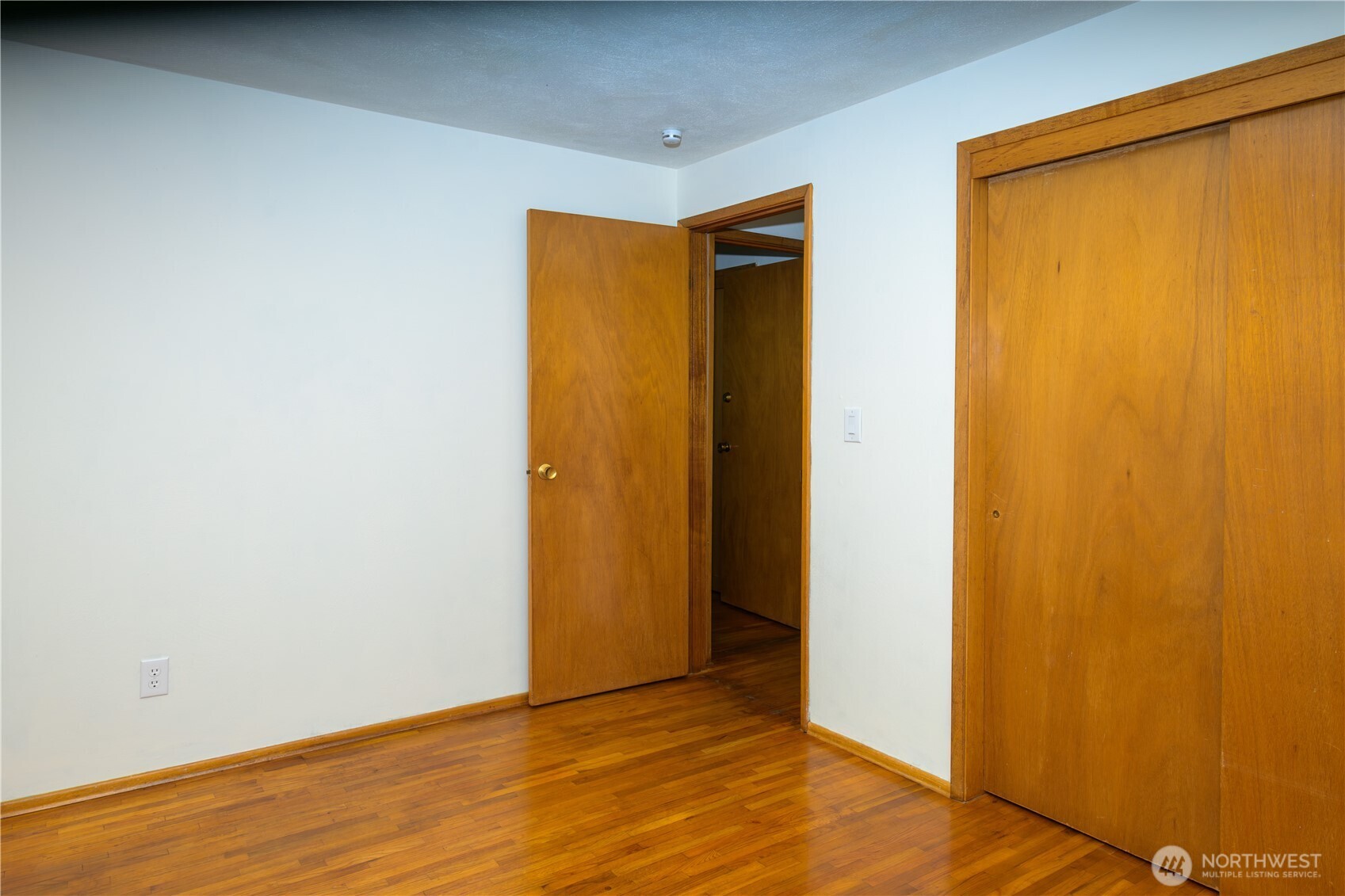 5304 108th Street Property Photo 15