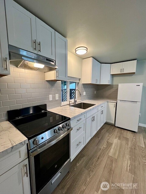 819 Midway Avenue Property Photo 37