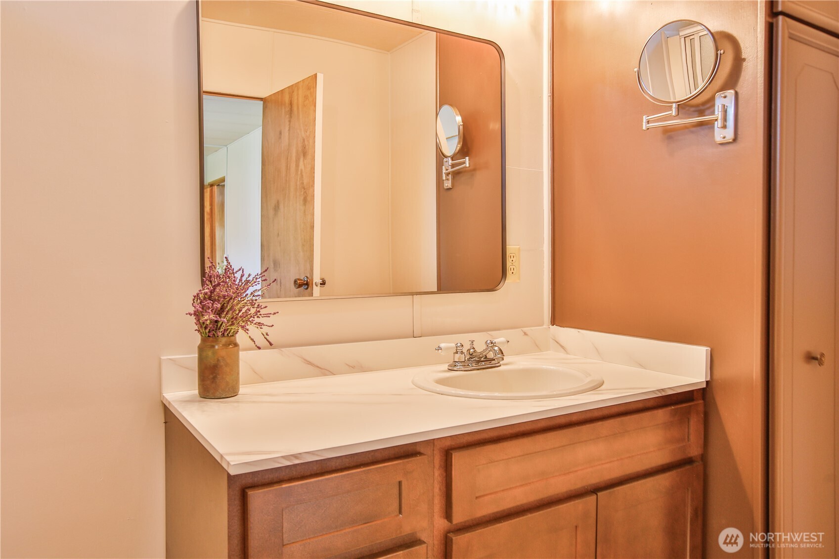 3239 Mardell Drive Property Photo 20