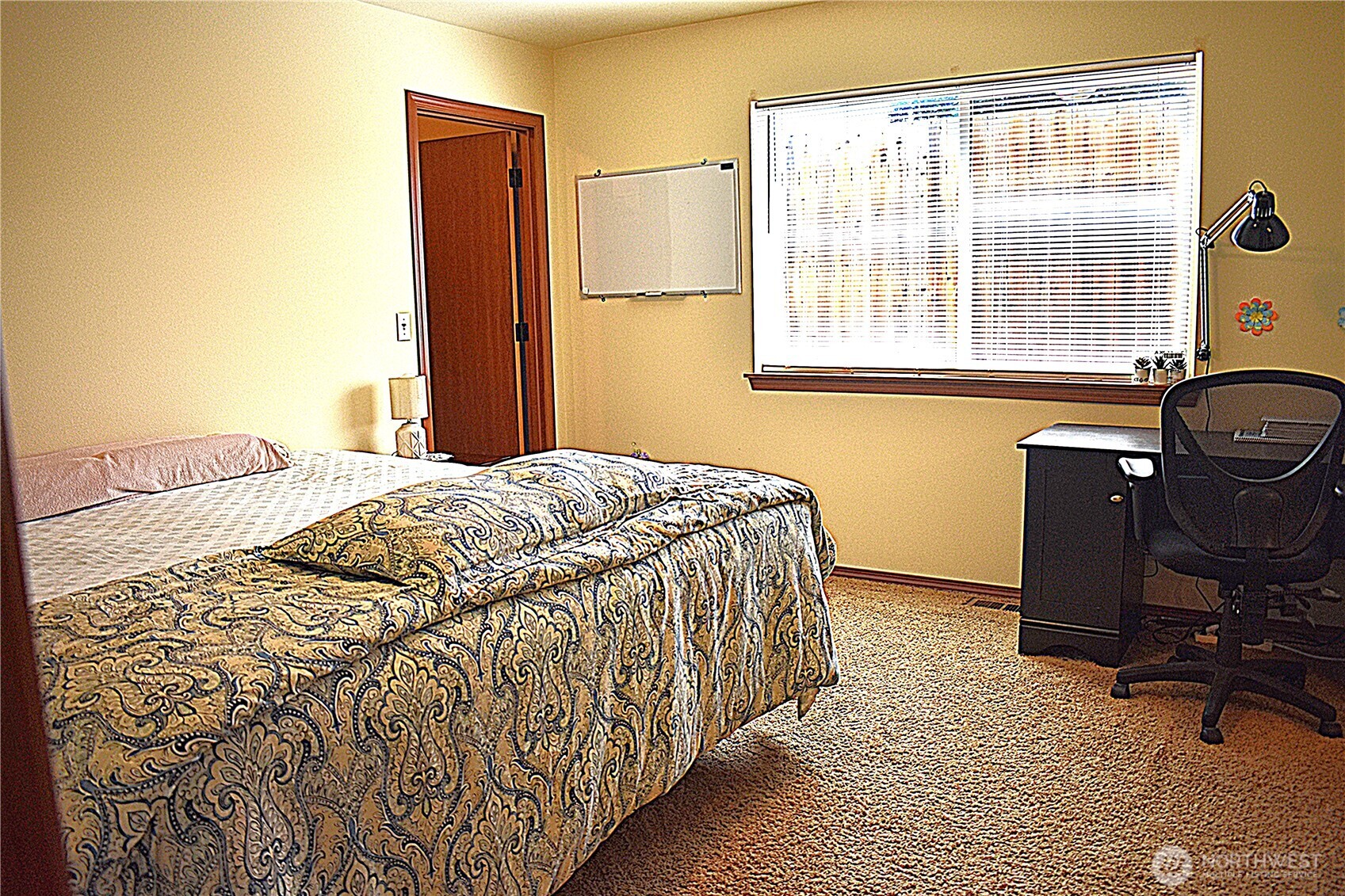 20236 White Rock Loop Property Photo 17