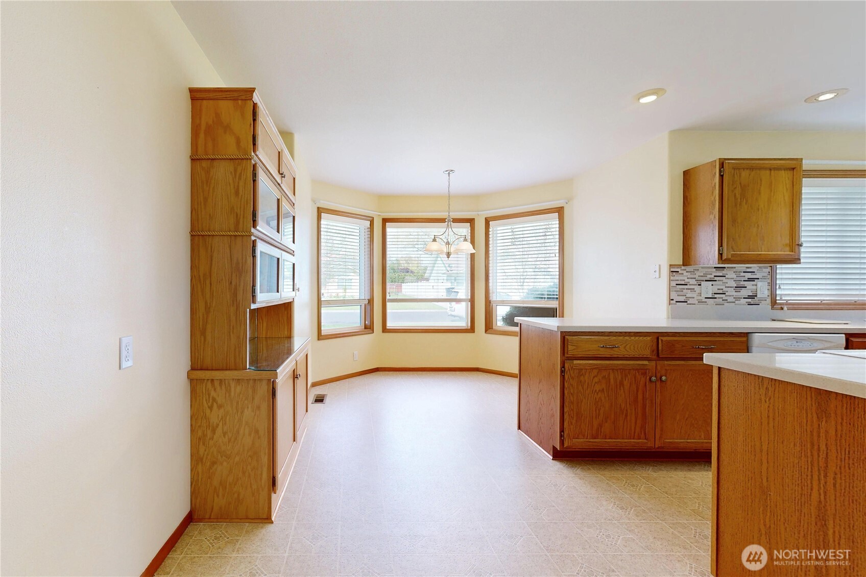 730 Wheatland Street Property Photo 4