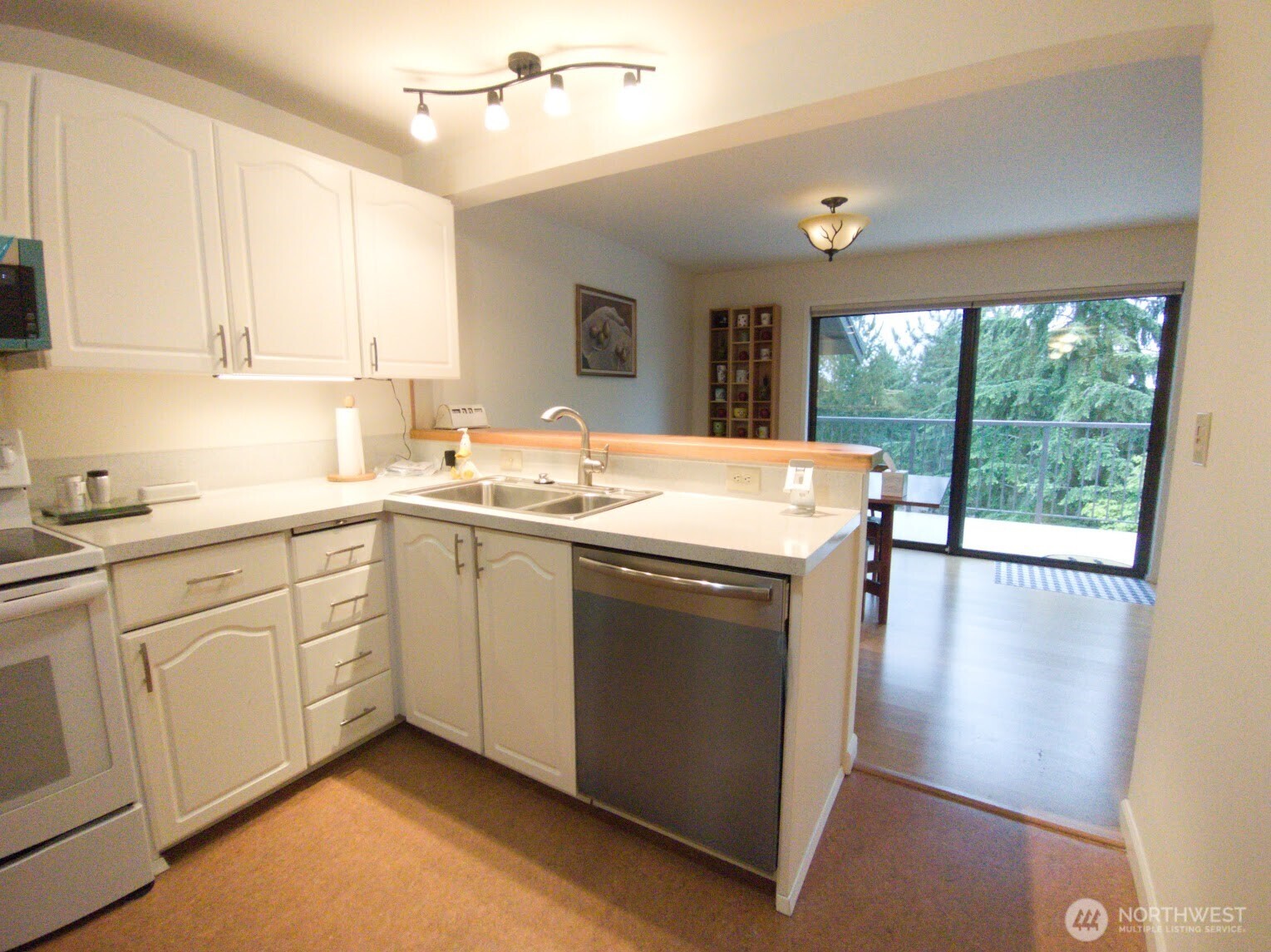 17918 23rd Lane 302 Property Photo 10