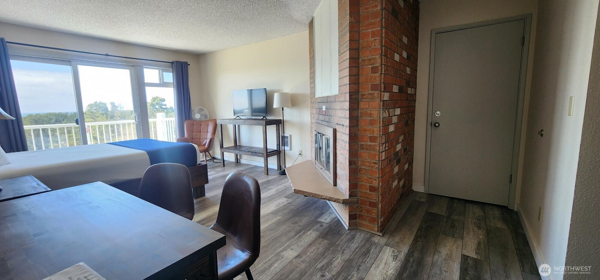 710 S Hancock Avenue 422-23 Property Photo 2