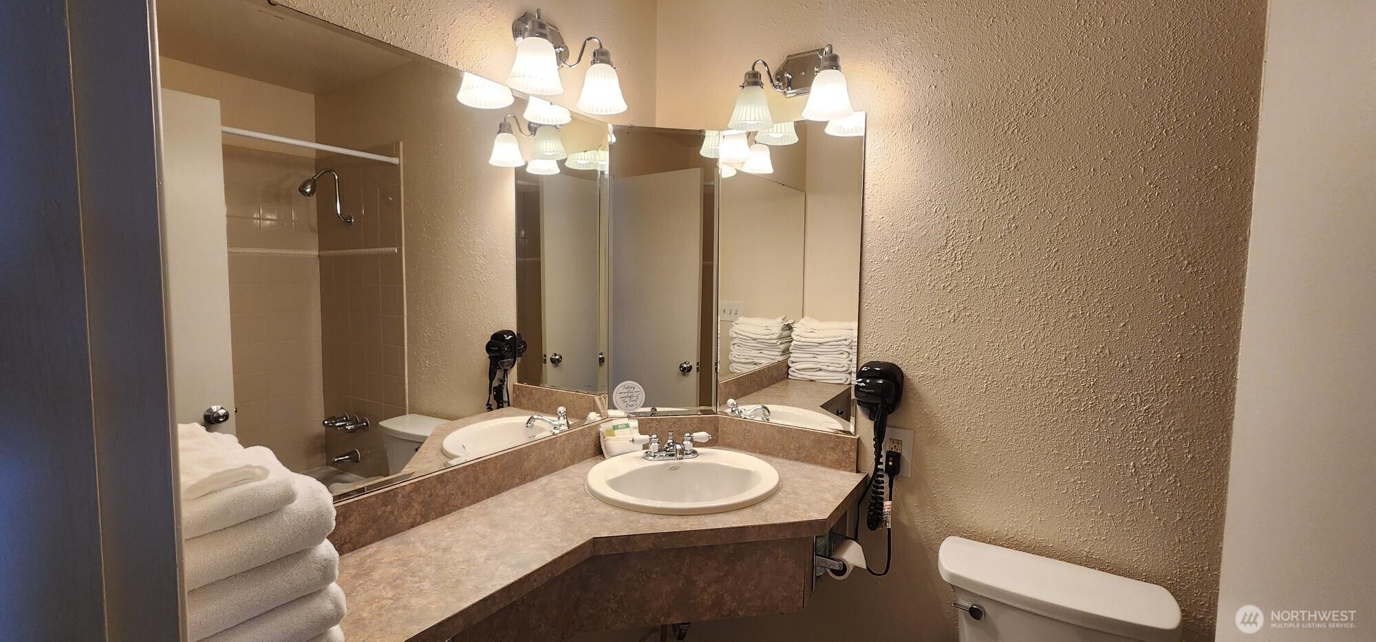 710 S Hancock Avenue 422-23 Property Photo 12