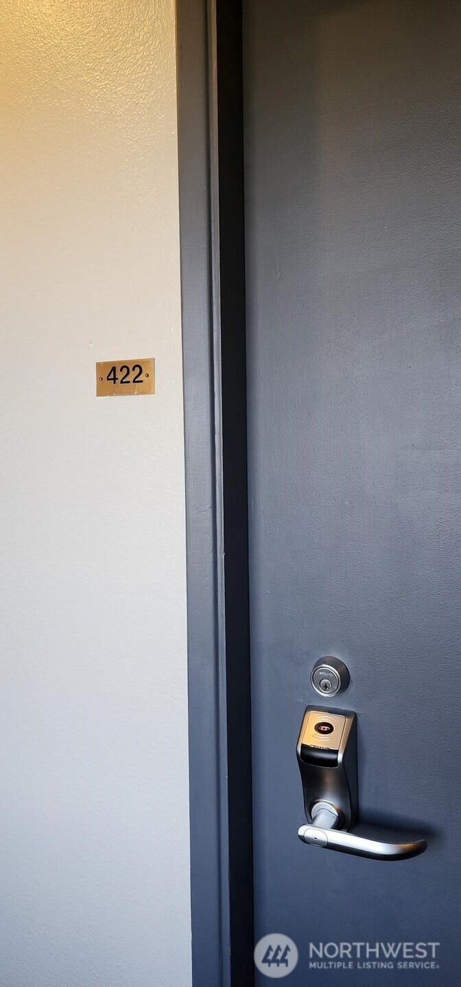 710 S Hancock Avenue 422-23 Property Photo 16