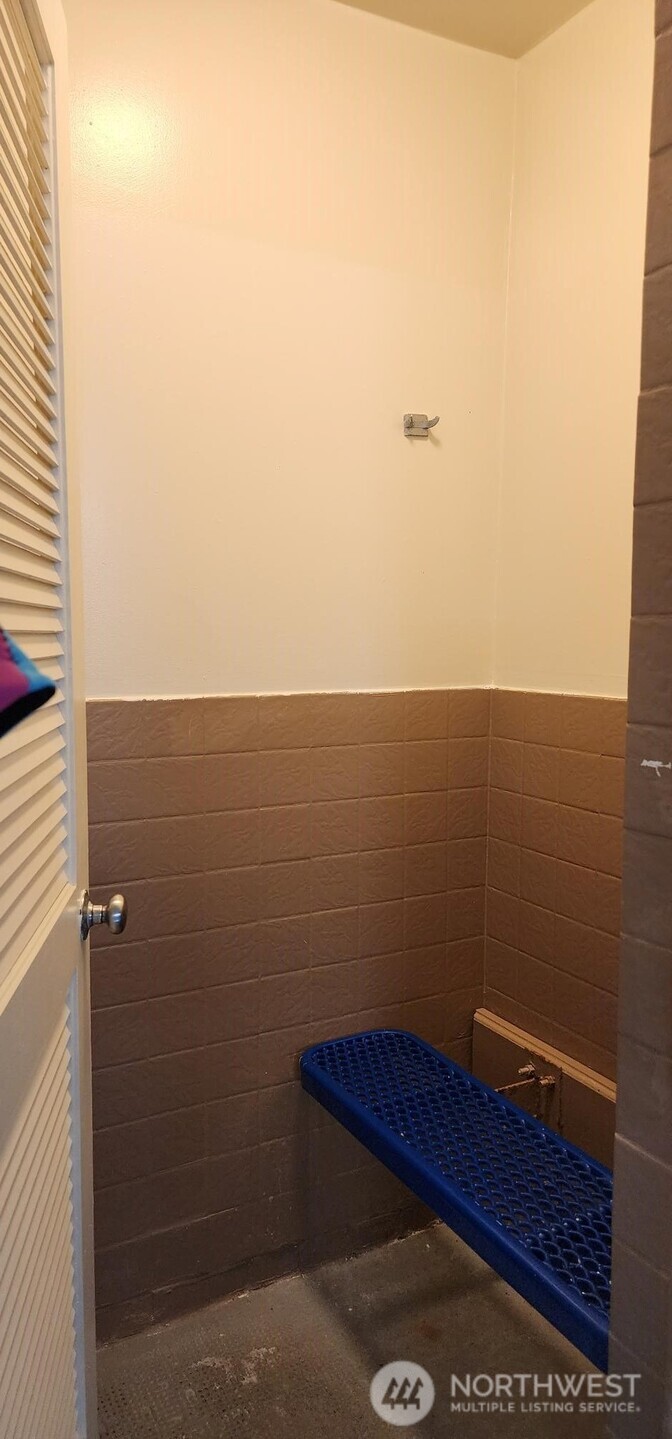 710 S Hancock Avenue 422-23 Property Photo 21