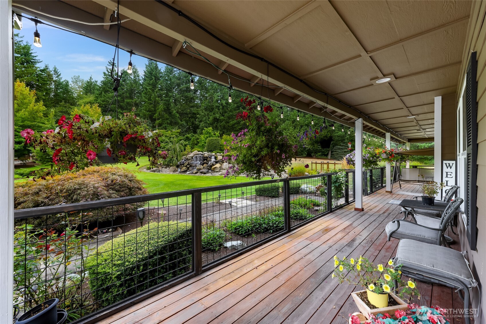 4879 Robinwood Lane Property Photo 4