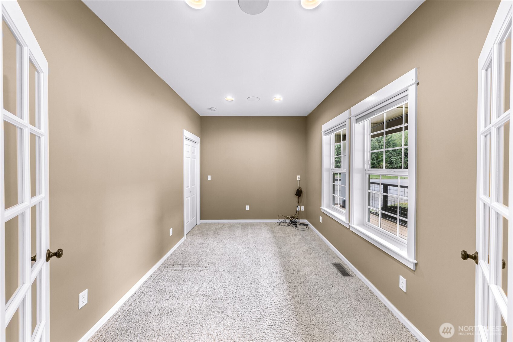 4879 Robinwood Lane Property Photo 14