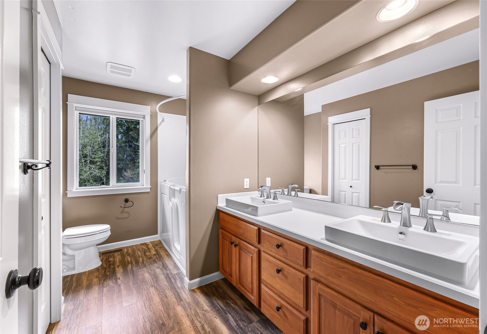 4879 Robinwood Lane Property Photo 24