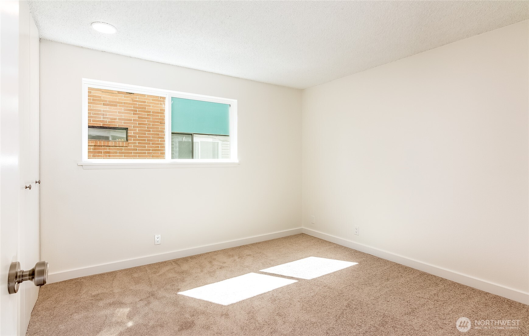 3424 25th Avenue 201 Property Photo 17