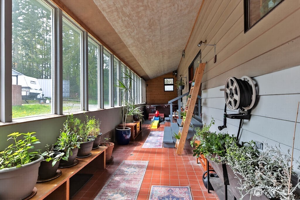 91 W Goforth Road Property Photo 33