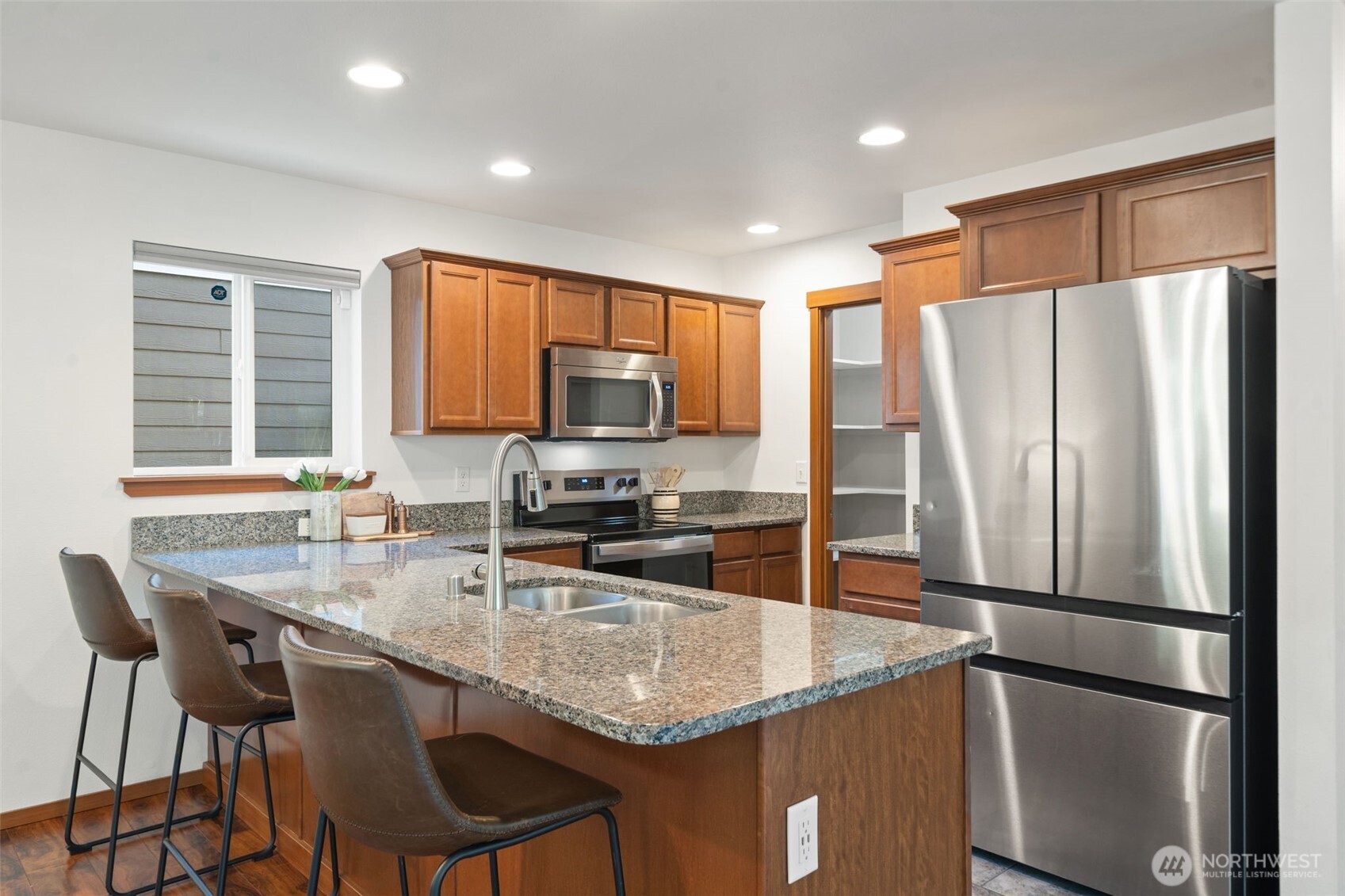 4593 Hall Road Property Photo 10