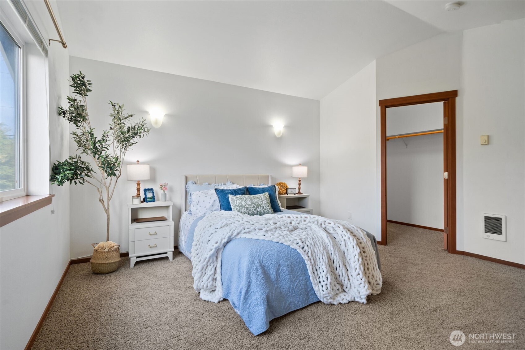 4593 Hall Road Property Photo 14