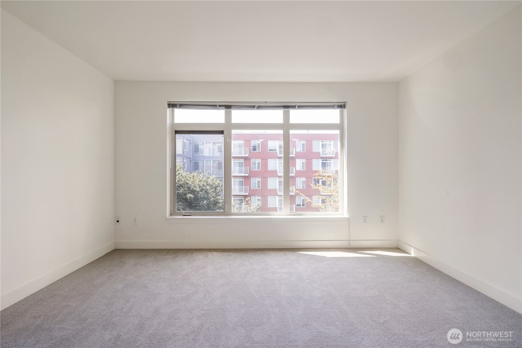 1610 Belmont Ave 407 Property Photo 3