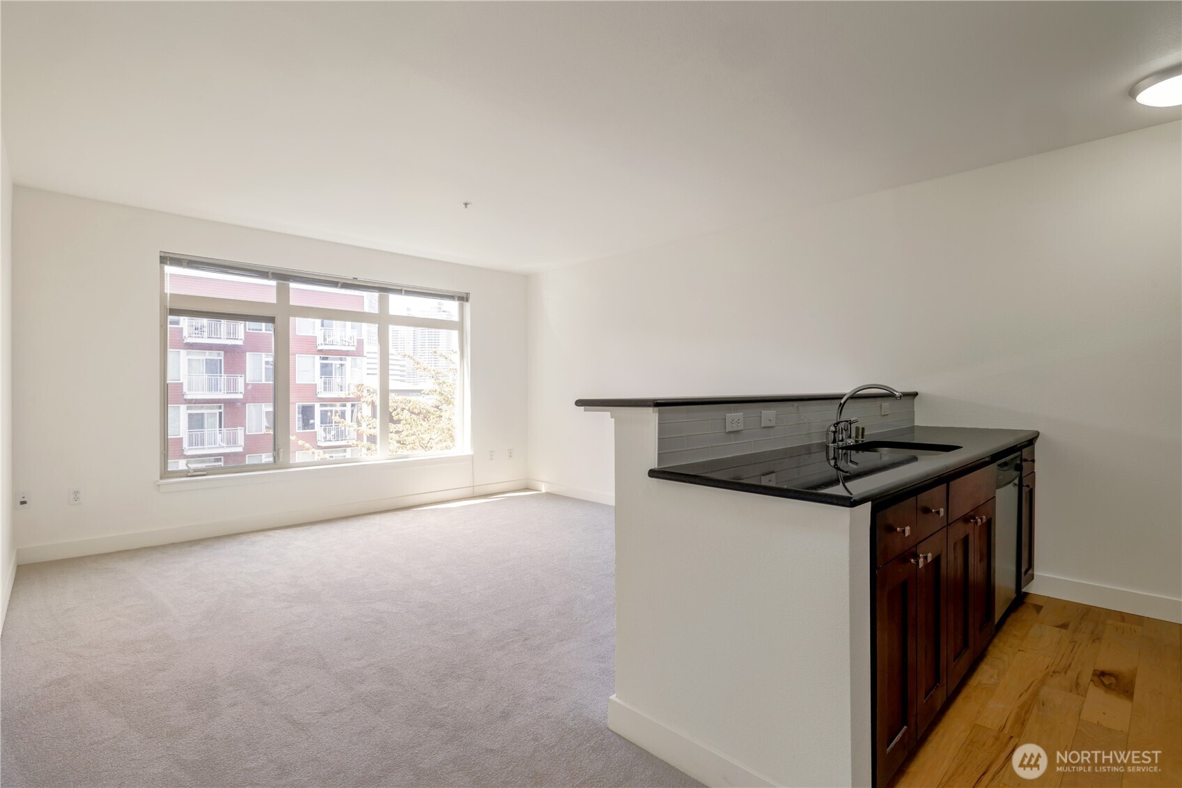 1610 Belmont Ave 407 Property Photo 4