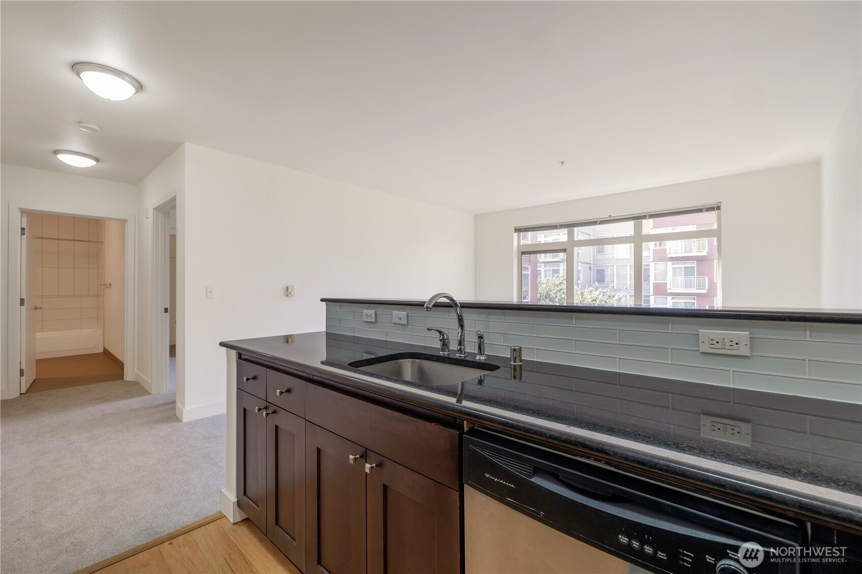 1610 Belmont Ave 407 Property Photo 7
