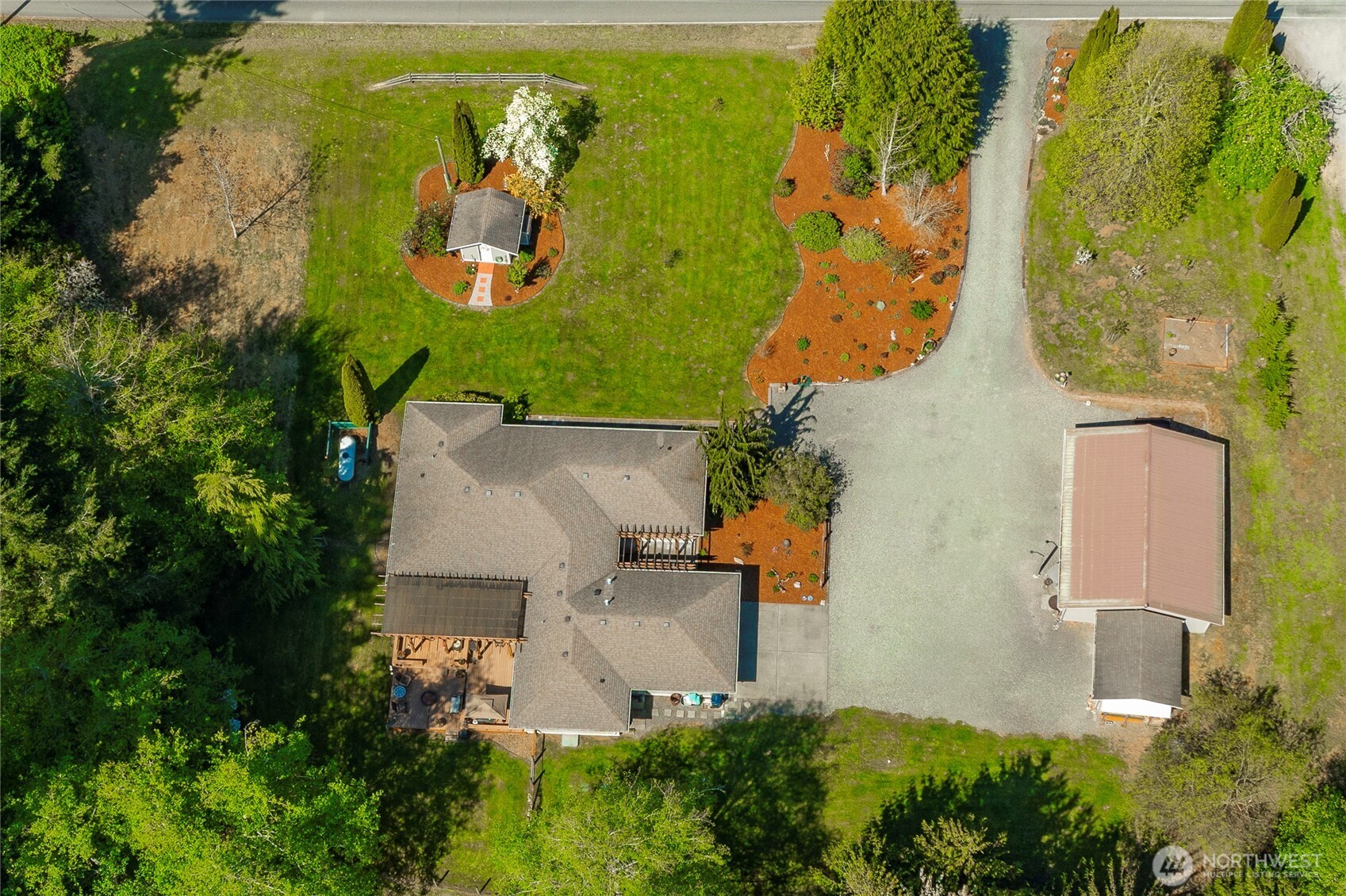 4003 Hoier Property Photo 9