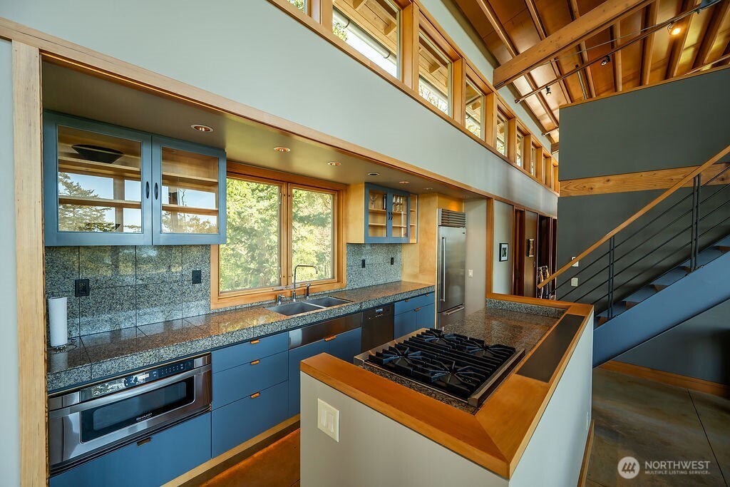 89 Flint Road Property Photo 11