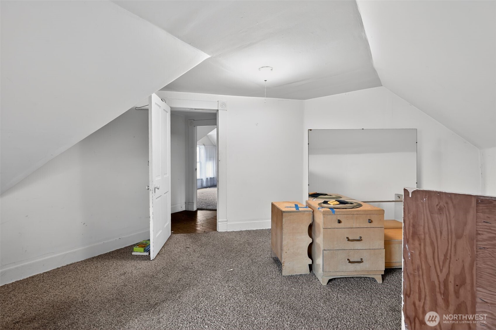 2514 Kulshan Street Property Photo 13