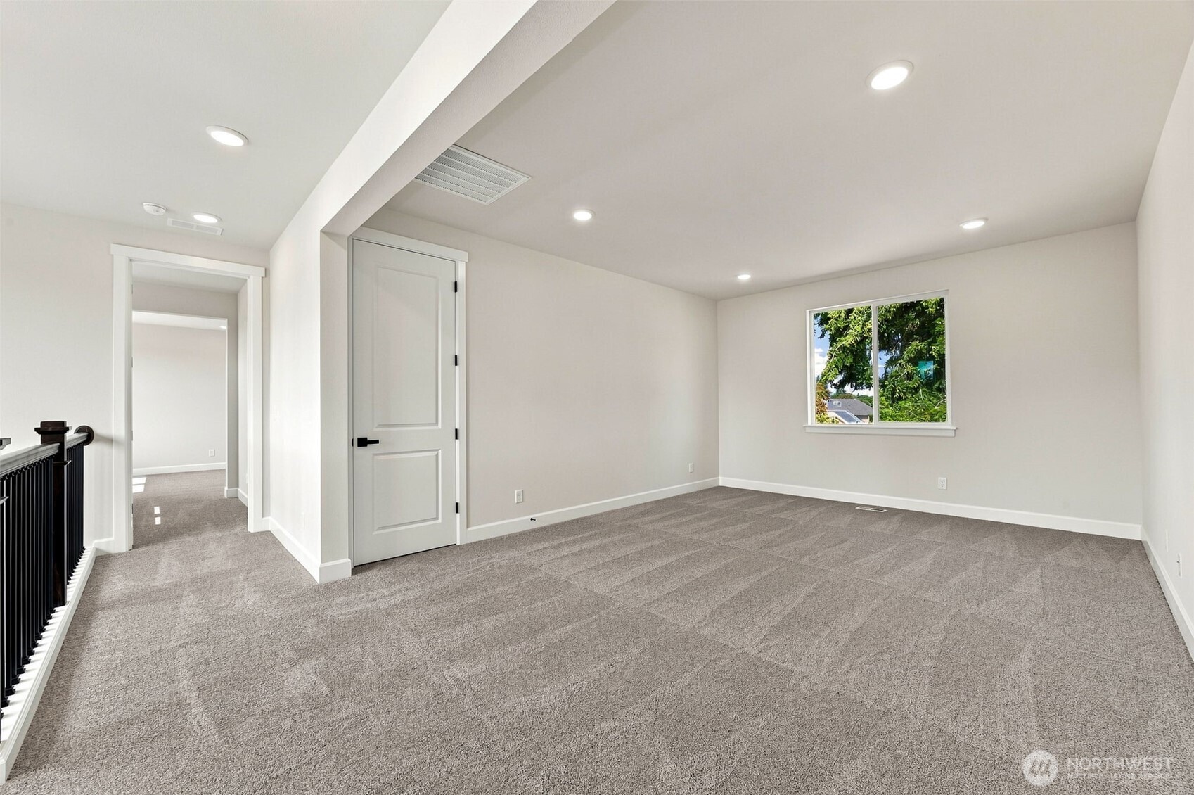 2220 Oak Court 1 Property Photo 8