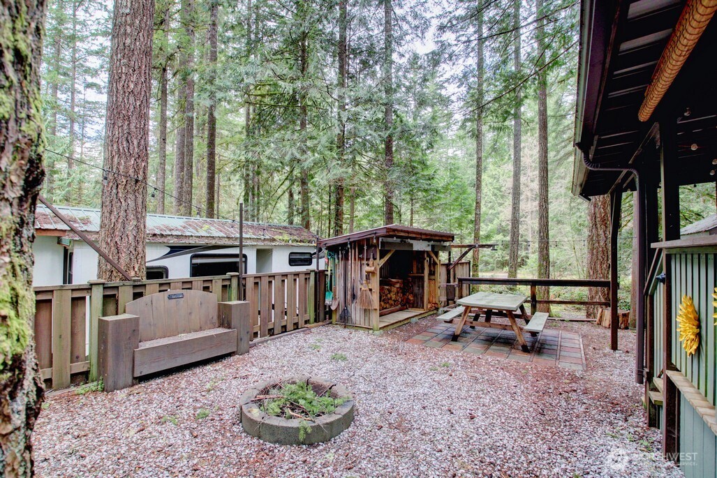 122 Schinn Canyon Circle Property Photo 3